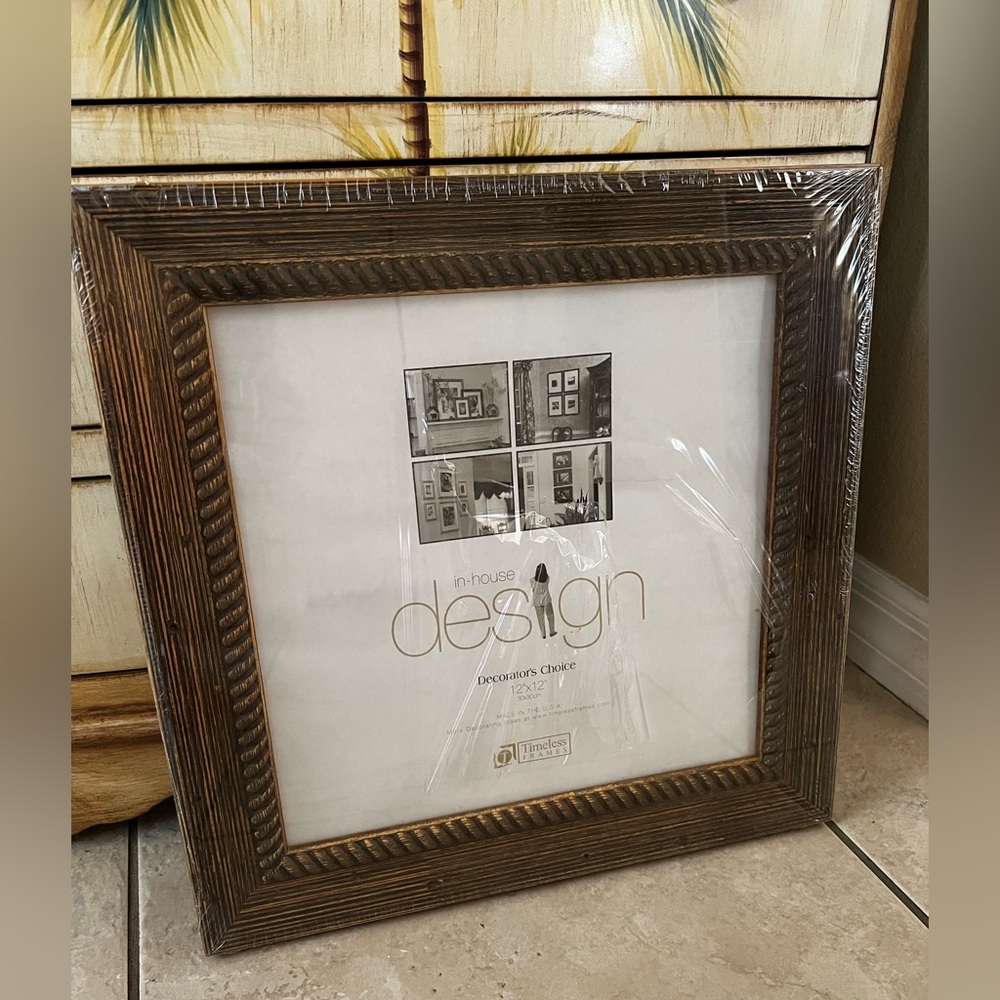 Brown Textured Wood Picture Frame for 12" x 12" Photo or Artwork